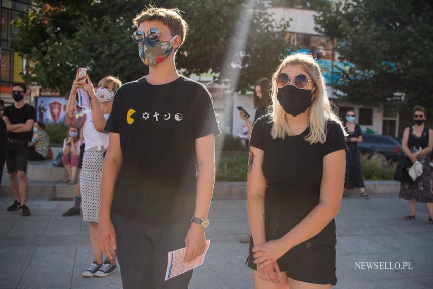 "Nie będziemy ofiarami" - demonstracja przeciw konwencji antyprzemocowej.