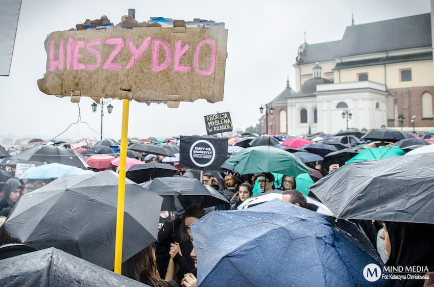 Czarny Poniedziałek w Warszawie