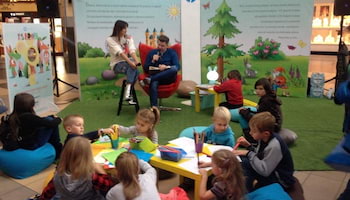 Znani dziennikarze i prezenterzy czytają dzieciom – akcja Mini Big Books od HP