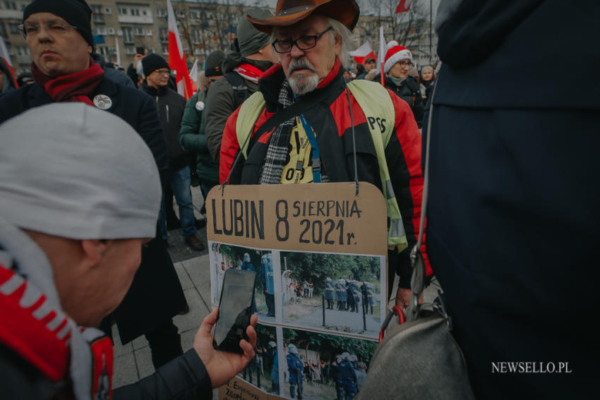 Antyszczepionkowcy - protest we Wrocławiu