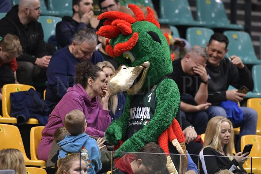 WKS Śląsk Wrocław - Icon Sea Czarni Słupsk 67 : 65