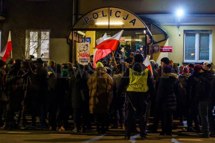 Protest po zatrzymaniu polityków PIS