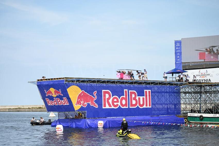 Konkurs lotów: Red Bull