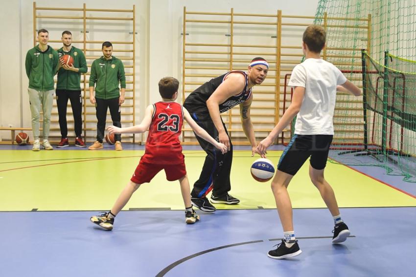 Harlem Globetrotters i WKS Śląsk w Dobrzykowicach