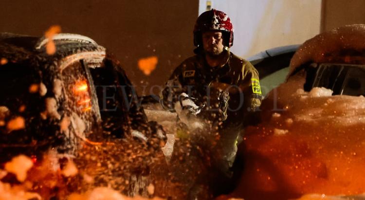 Pożar na Psim Polu - spłonęły trzy samochody