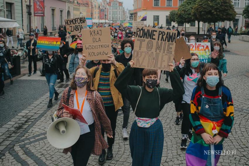 Protest przeciwko "Karcie Nienawiści" we Wrocławiu