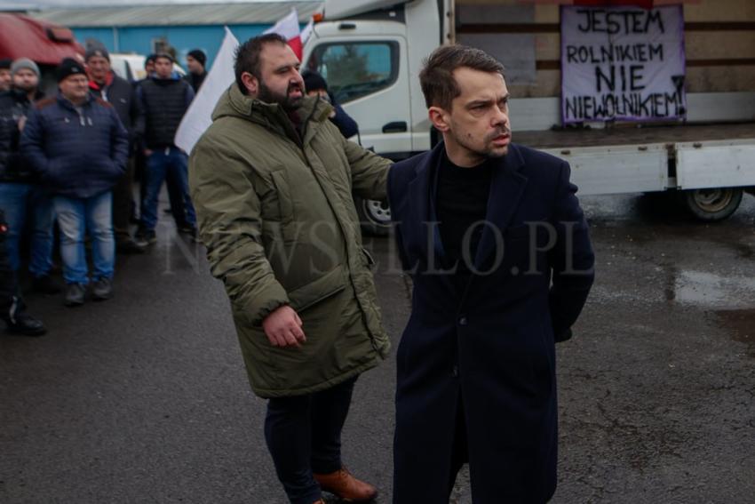 Minister Rolnictwa Michał Kołodziejczak na proteście rolników w Nysie.