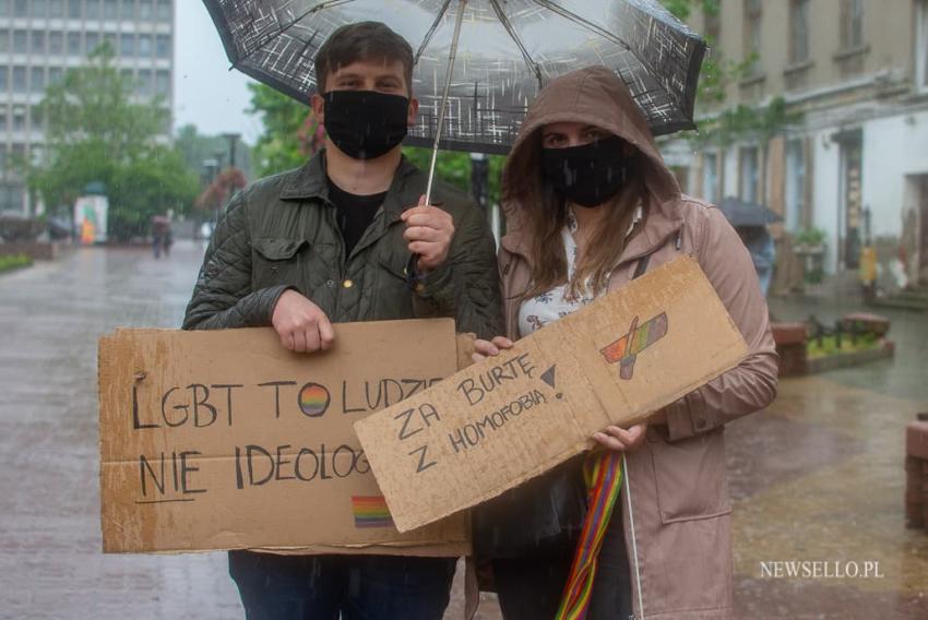 Protest przeciwko "Karcie Nienawiści" w Łodzi