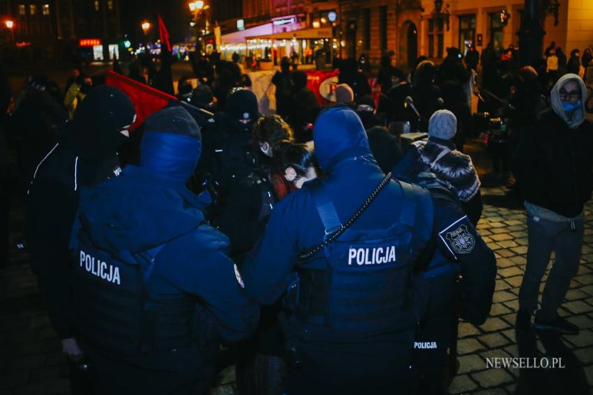 Strajk Kobiet 2021: NIE dla pseudo wyroku - manifestacja we Wrocławiu