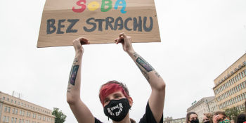 Protest przeciwko "Karcie Nienawiści" w Poznaniu