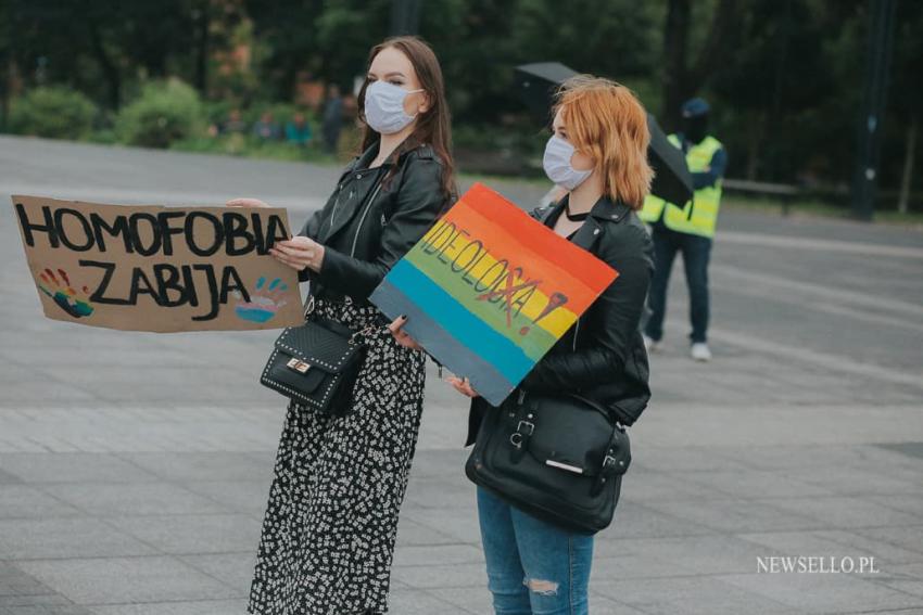 Protest przeciwko "Karcie Nienawiści" we Wrocławiu