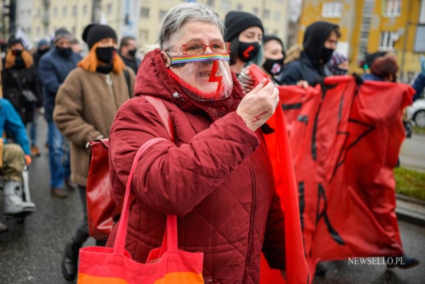 Strajk Kobiet: Solidarne przeciw przemocy władzy - manifestacje w Łodzi