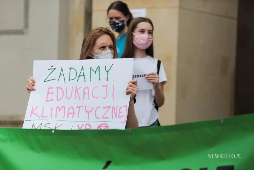 Protest Extinction Rebellion we Wrocławiu