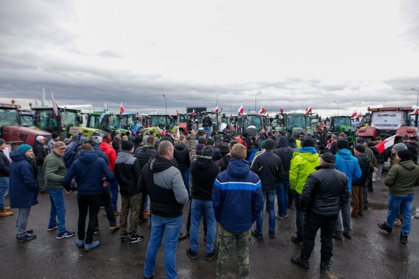 Minister Rolnictwa Michał Kołodziejczak na proteście rolników w Nysie.