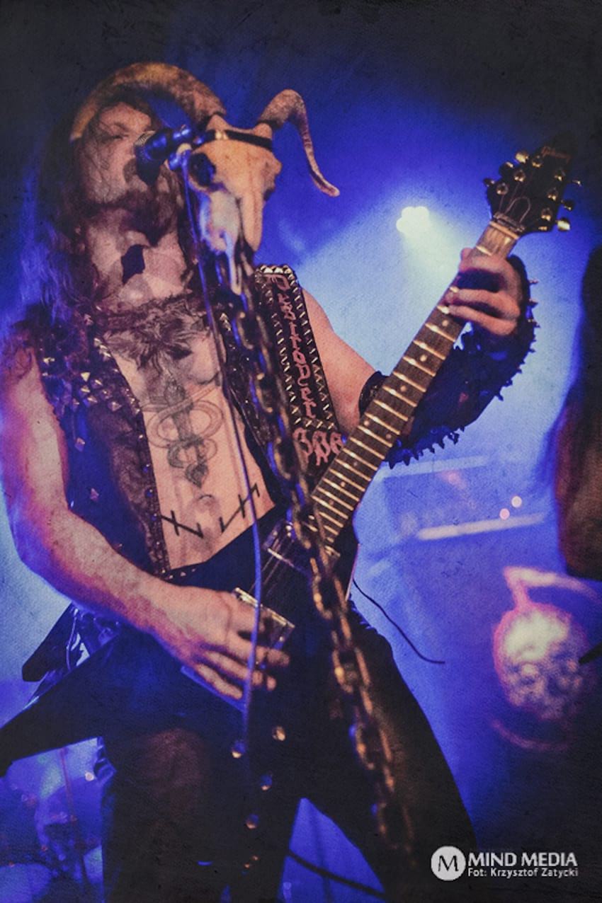 Destroyer 666, Bolzer, Trepaneringsritualen