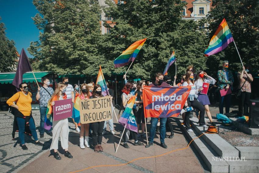 Stop przemocy wobec osób LGBTQIA+ - manifestacja we Wrocławiu