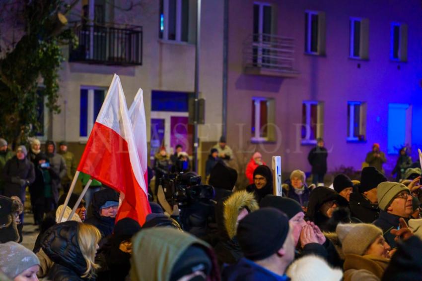 Protest po zatrzymaniu polityków PIS