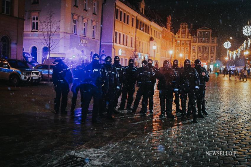 Strajk Kobiet 2021: NIE dla pseudo wyroku - manifestacja we Wrocławiu