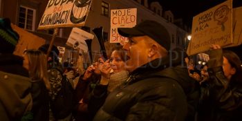 Strajk Kobiet protestował w Warszawie