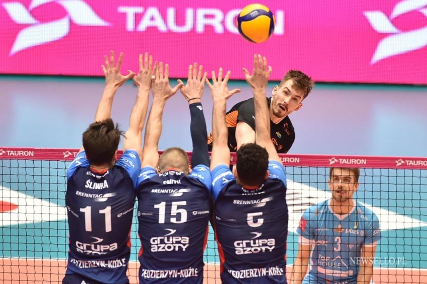 Puchar Polski Mężczyzn 2022: Grupa Azoty ZAKSA Kędzierzyn-Koźle -Jastrzębski Węgiel 3:0