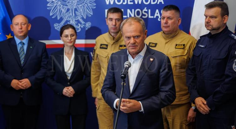 Premier Donald Tusk w sztabie kryzysowym we Wrocławiu