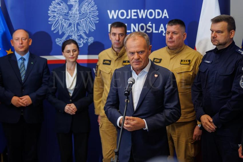 Premier Donald Tusk w sztabie kryzysowym we Wrocławiu