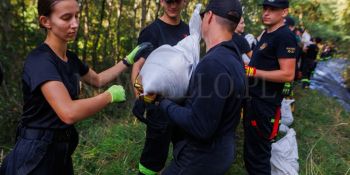 Alarm powodziowy we Wrocławiu. Oczekiwanie na kulminację fali na Odrze