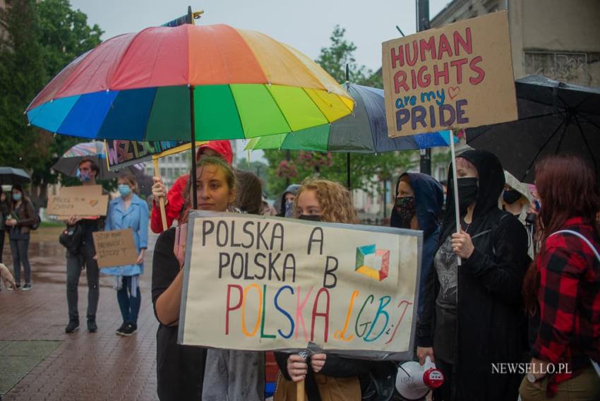 Protest przeciwko "Karcie Nienawiści" w Łodzi