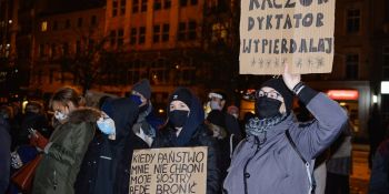 Strajk Kobiet: Wszyscy jesteśmy kobietami - manifa w Poznaniu