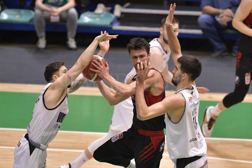 WKS Śląsk Wrocław - Icon Sea Czarni Słupsk 67 : 65