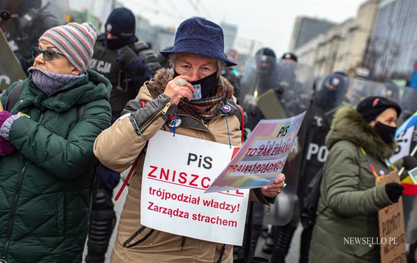 Strajk Kobiet: Idziemy po wolność. Idziemy po wszystko - manifestacja w Warszawie