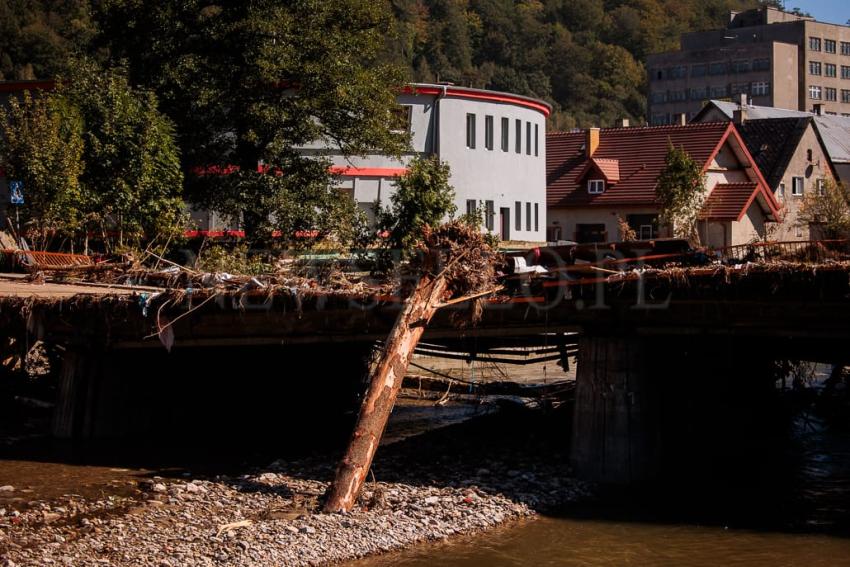 Stronie Śląskie w ruinach: skutki niszczycielskiej powodzi