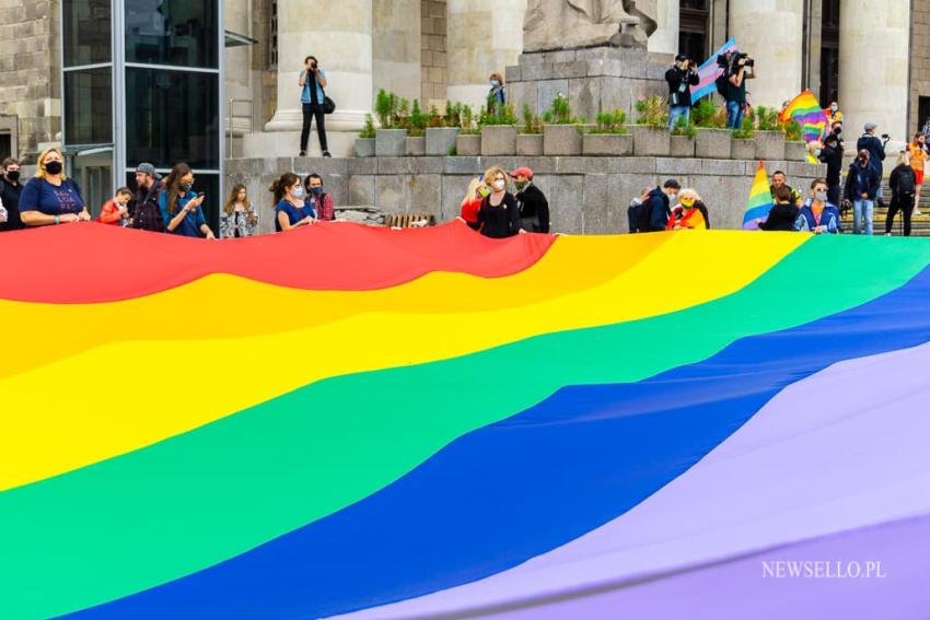 Protest przeciwko nienawiści wobec osób LGBT+