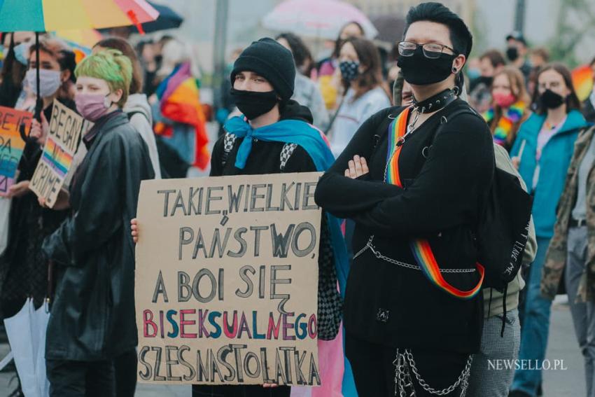 Protest przeciwko "Karcie Nienawiści" we Wrocławiu