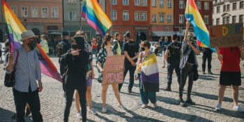 Stop przemocy wobec osób LGBTQIA+ - manifestacja we Wrocławiu