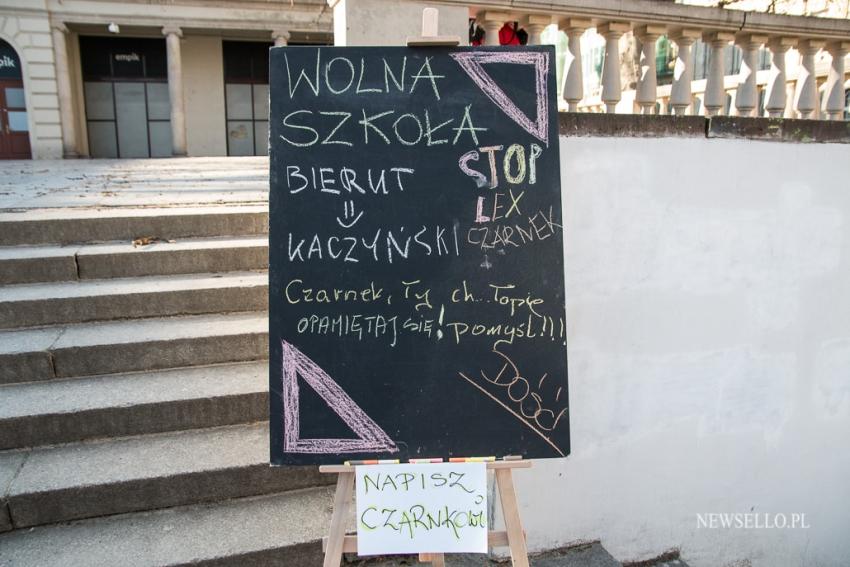 Protest przeciw "lex Czarnek" w Poznaniu.