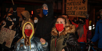 Strajk Kobiet: Patriarchat Wyp..ać  - manifa we Wrocławiu