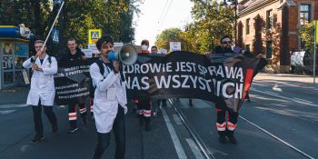 Młodzi solidarnie z medykami - protest w Krakowie