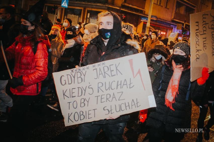 Strajk Kobiet 2021: NIE dla pseudo wyroku - manifestacja we Wrocławiu