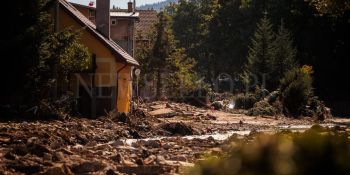 Stronie Śląskie w ruinach: skutki niszczycielskiej powodzi