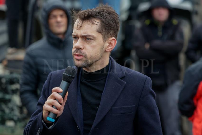 Minister Rolnictwa Michał Kołodziejczak na proteście rolników w Nysie.