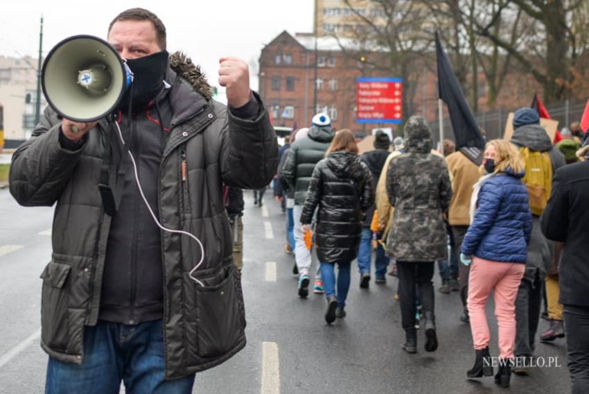 Strajk Kobiet: Solidarne przeciw przemocy władzy - manifestacje w Łodzi