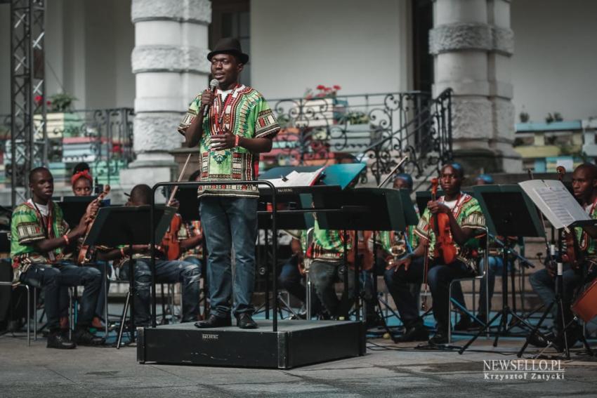 Brave Festival: Meninas De Sinhá + Ghetto Classics