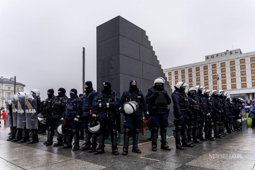 Strajk Kobiet: Idziemy po wolność. Idziemy po wszystko - manifestacja w Warszawie