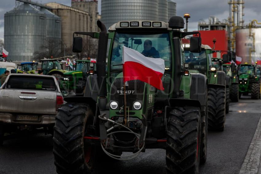 Minister Rolnictwa Michał Kołodziejczak na proteście rolników w Nysie.