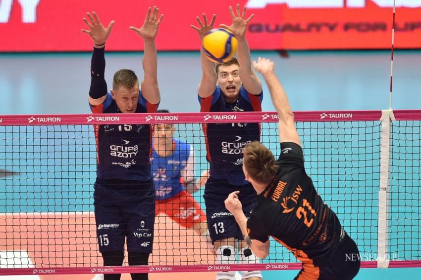 Puchar Polski Mężczyzn 2022: Grupa Azoty ZAKSA Kędzierzyn-Koźle -Jastrzębski Węgiel 3:0