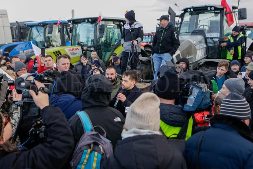 Minister Rolnictwa Michał Kołodziejczak na proteście rolników w Nysie.