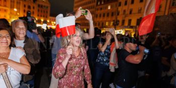 Pokaz filmu “Zielona Granica” we Wrocławiu zakłócony przez manifestację narodowców