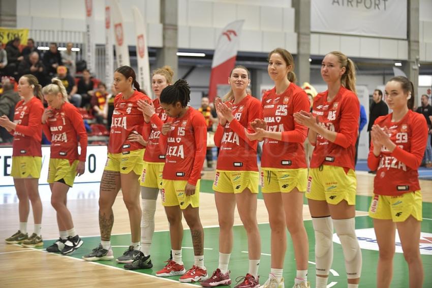 1KS Ślęza Wrocław - VBW Arka Gdynia 42:83