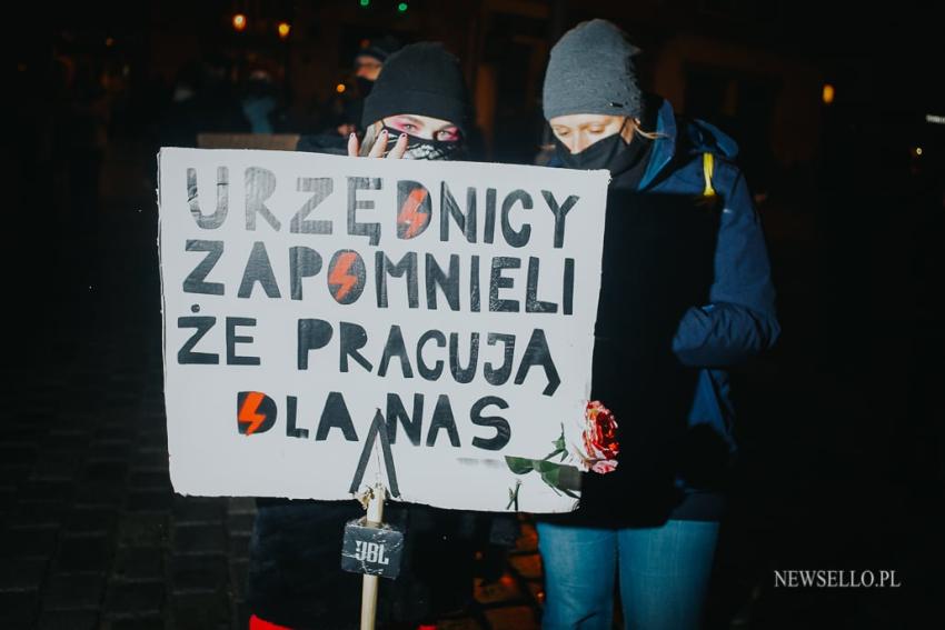 Strajk Kobiet 2021: NIE dla pseudo wyroku - manifestacja we Wrocławiu